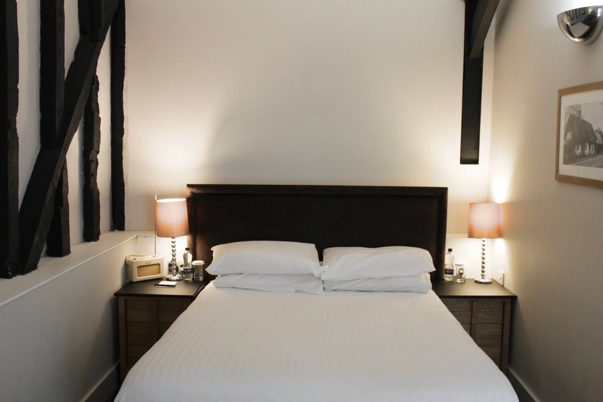 Superior Double Room Saracens Head Hotel Bed scaled